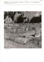 Glanum - Passage entre le sanctuaire d'Hercule (XXXVII) et le monument LI - Mur nord, face sud (pl. 8)