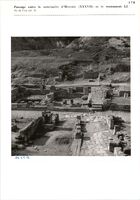 Glanum - Passage entre le sanctuaire d'Hercule (XXXVII) et le monument LI - Vue de l'est (pl. 8)