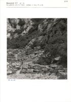 Glanum - Monument LV (pl. 10) - Vue générale prise de l'ouest : sondage et blocs 79 et 80